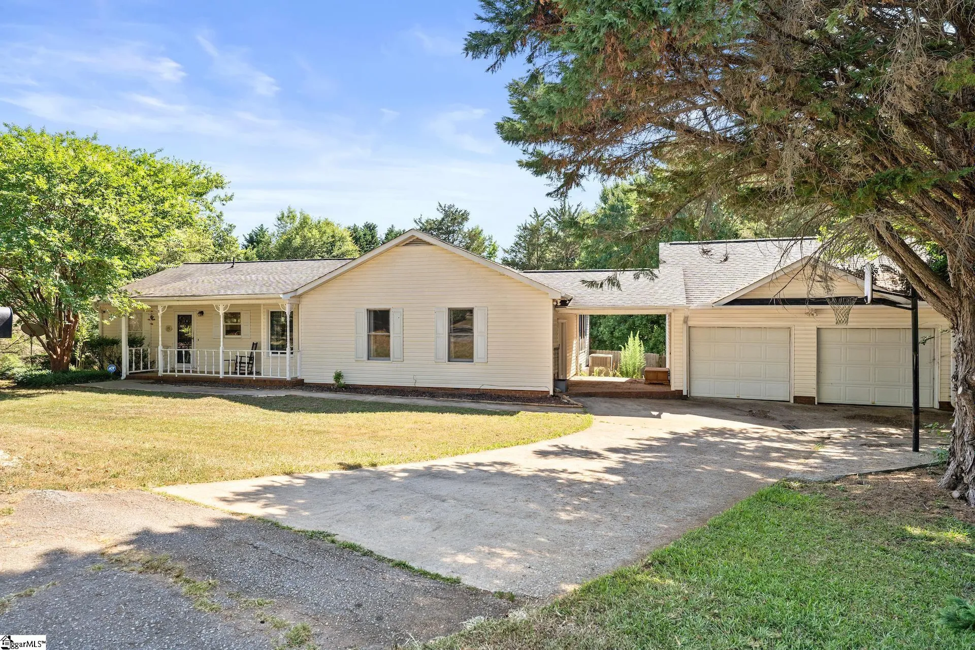 Property image 3 at 115 Ridgemont Court, Easley, SC 29642