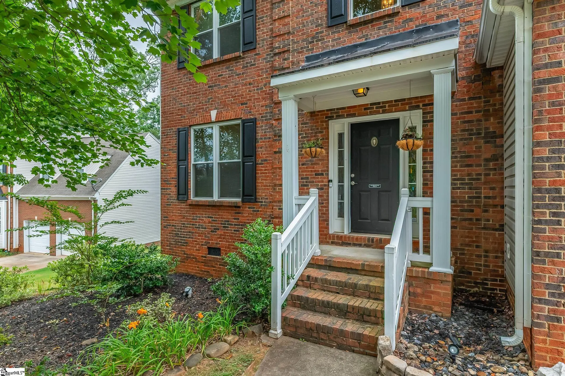 Property image 2 at 10 Bluff Ridge Court, Greenville, SC 29617