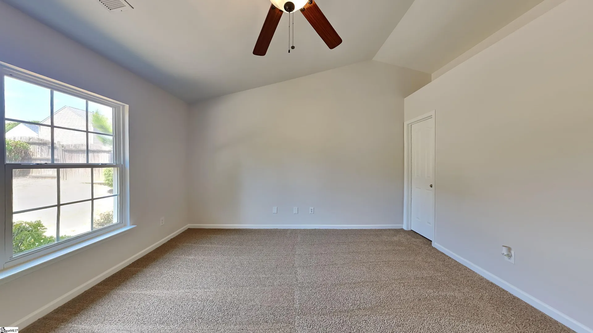 Property image 5 at 2 Somerville Court, Greenville, SC 29605-6438