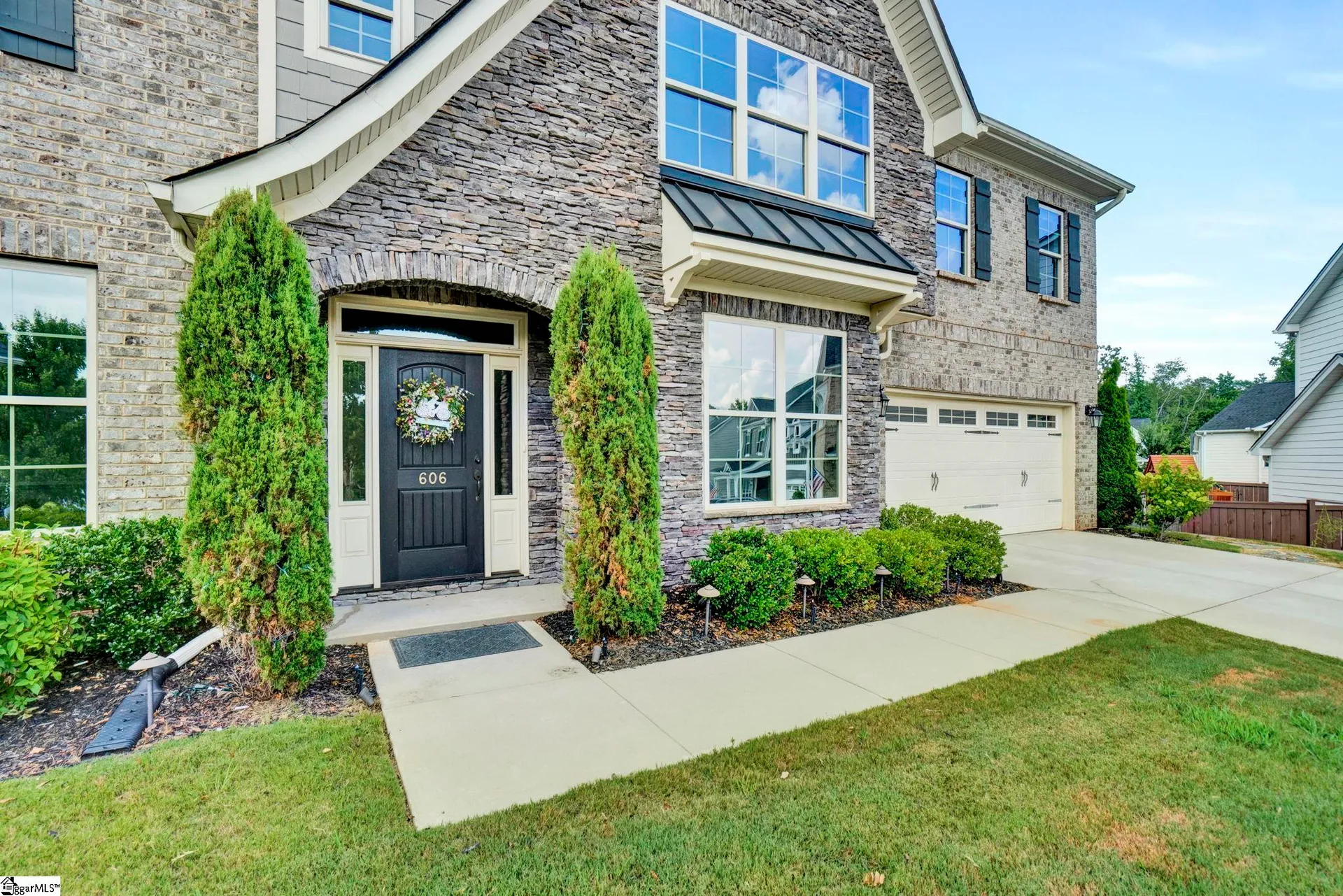 Property image 2 at 606 Creekside Bluff Court, Simpsonville, SC 29681