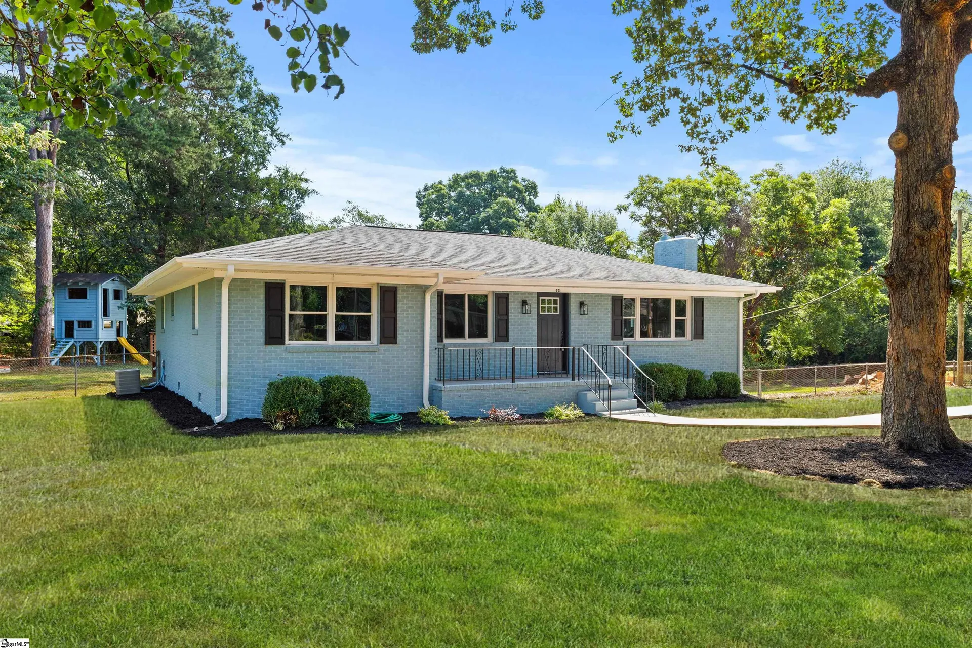 13 Cardinal Drive