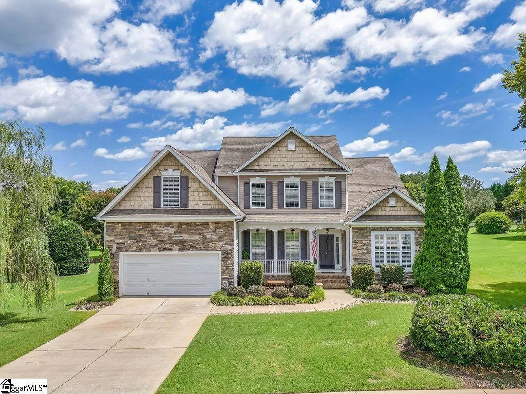 2 Franklin Meadow Way