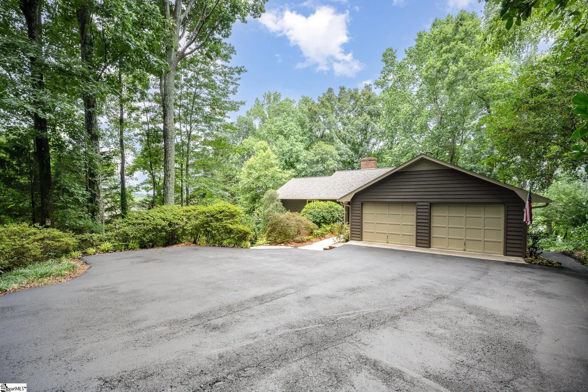 Property image 2 at 712 Lakewinds Boulevard, Inman, SC 29349-8299