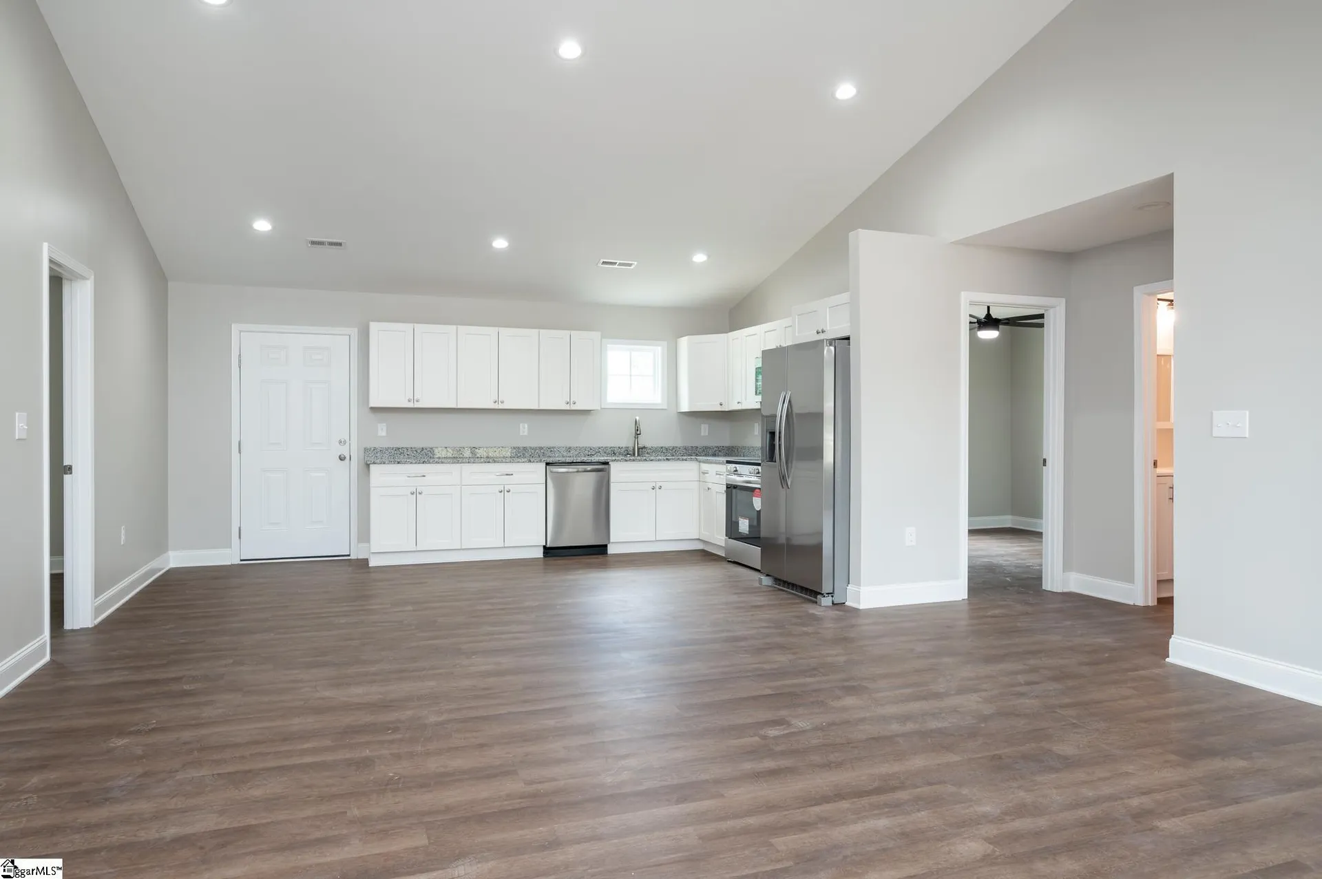 Property image 5 at 104 Whileaway Court, Taylors, SC 29687