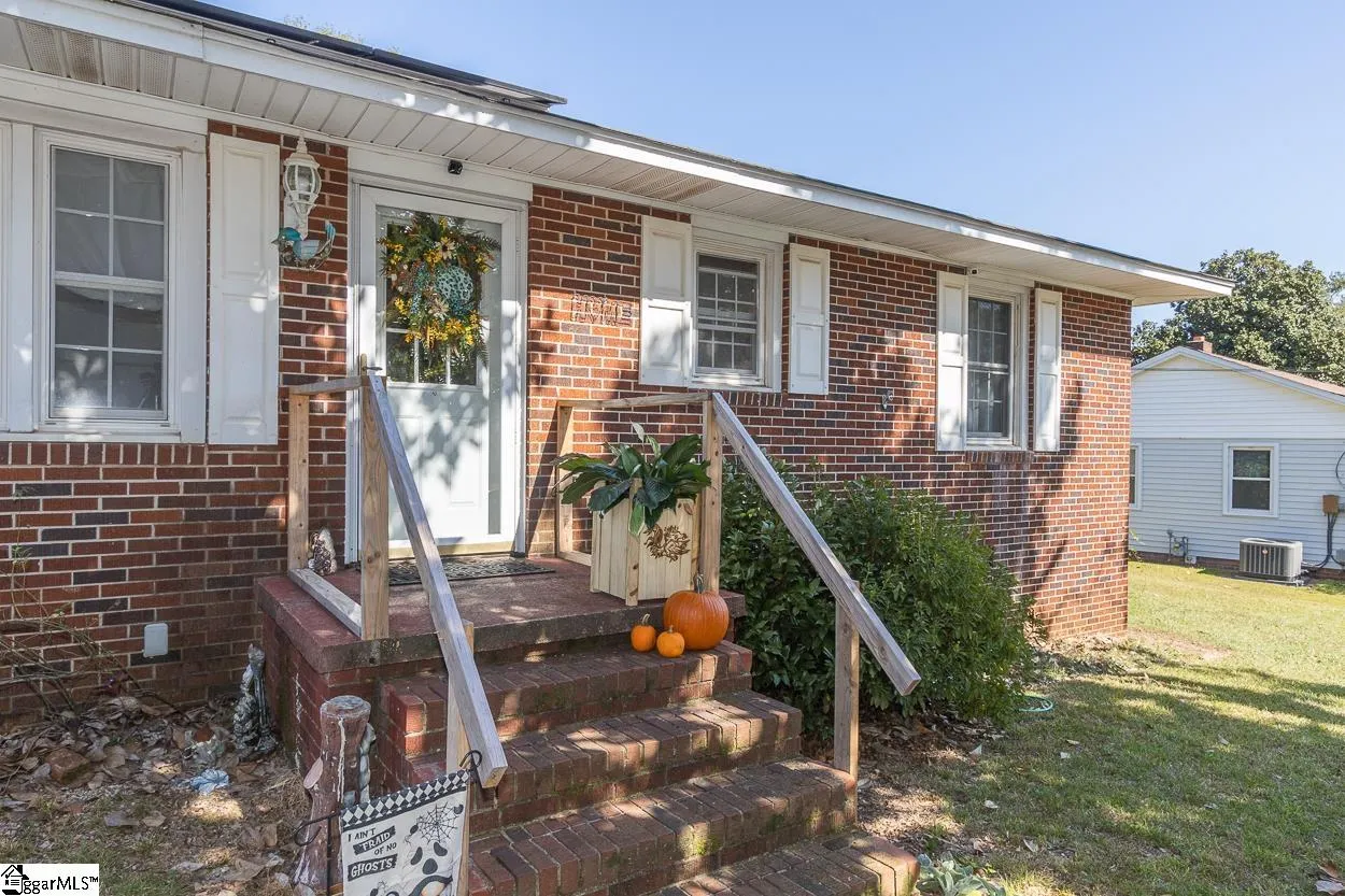 Property image 2 at 14 Dianne Avenue, Pelzer, SC 29669