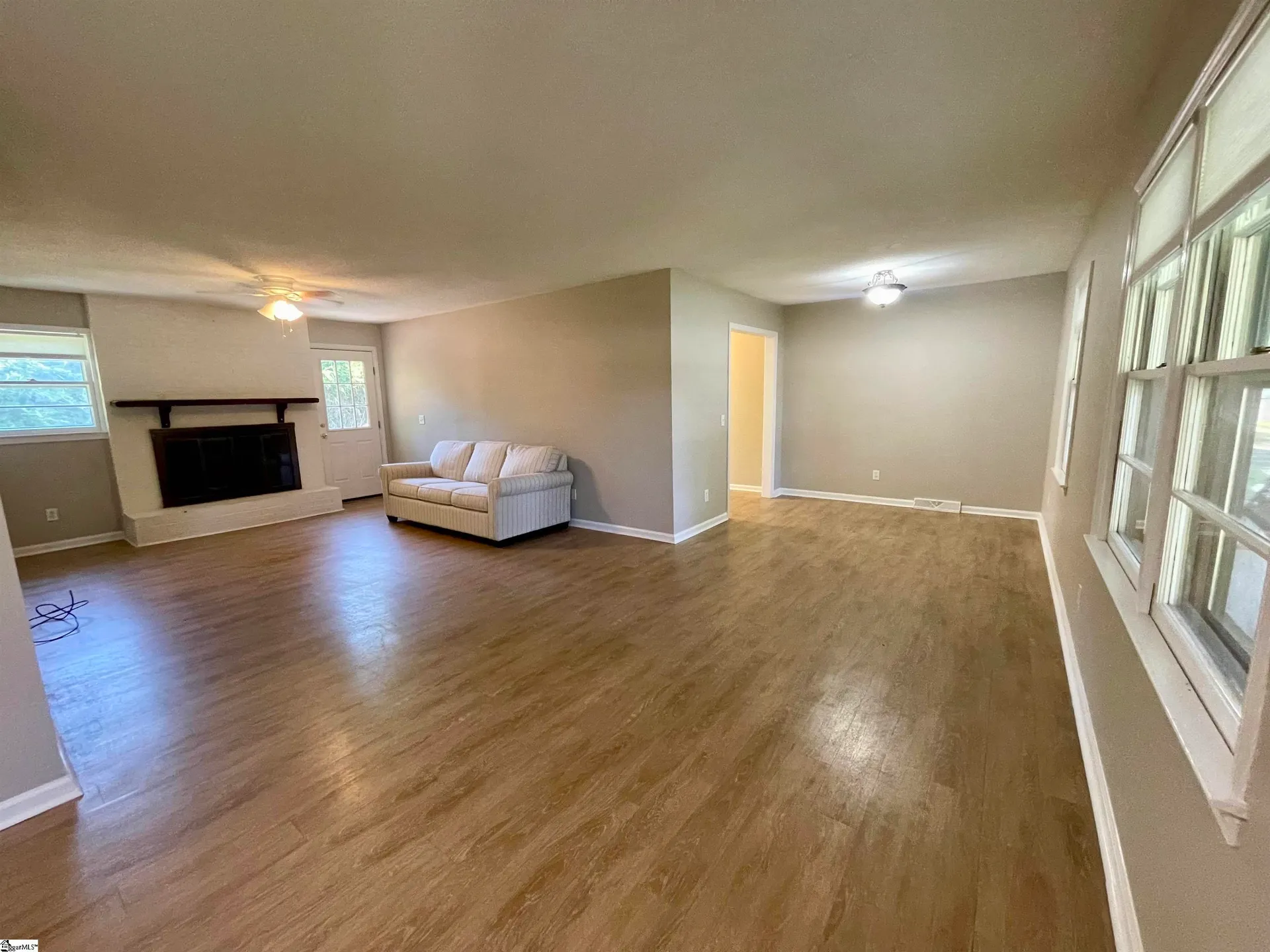 Property image 4 at 102 W Maple Street, Clinton, SC 29325