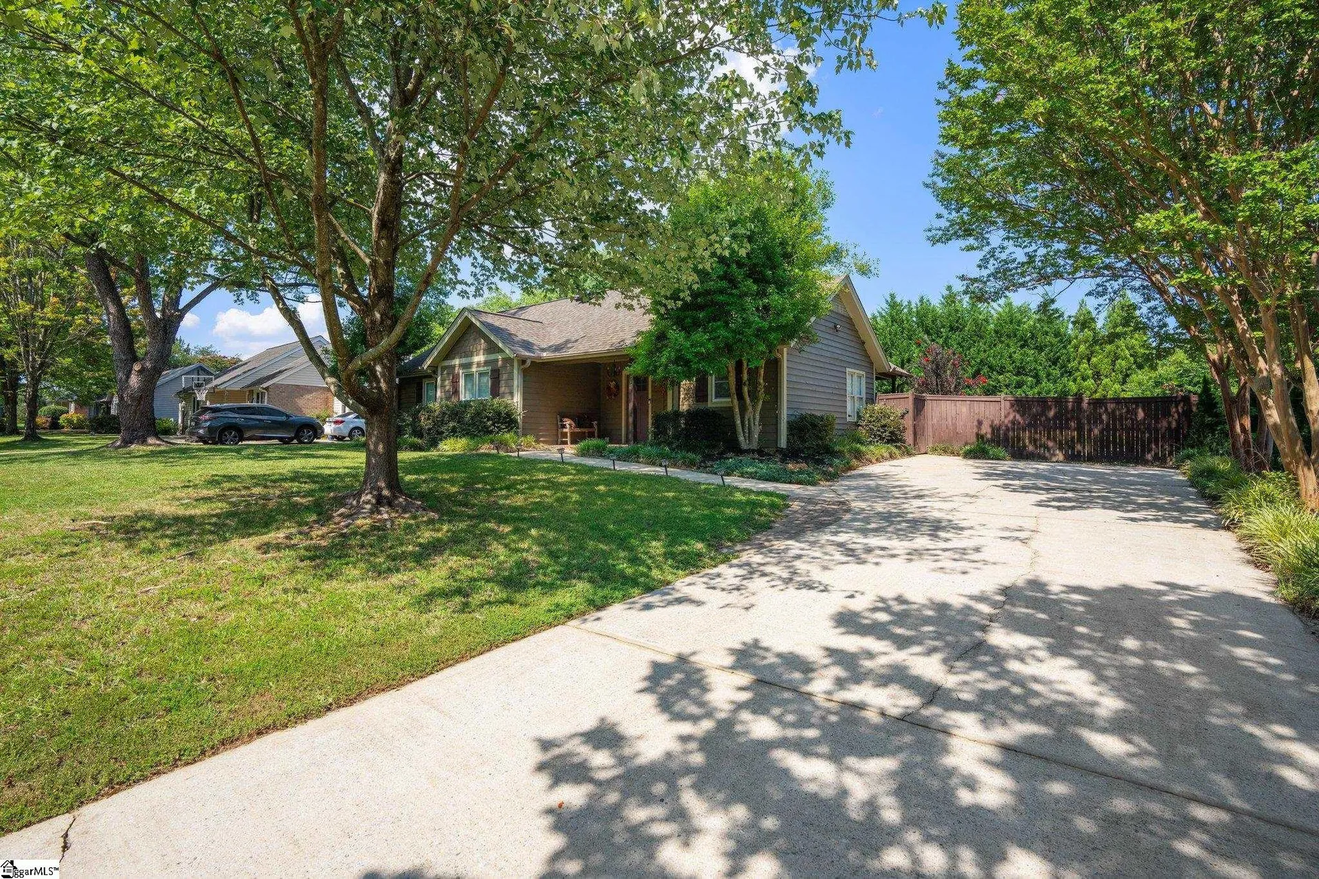 Property image 2 at 203 Walker Way, Simpsonville, SC 29681