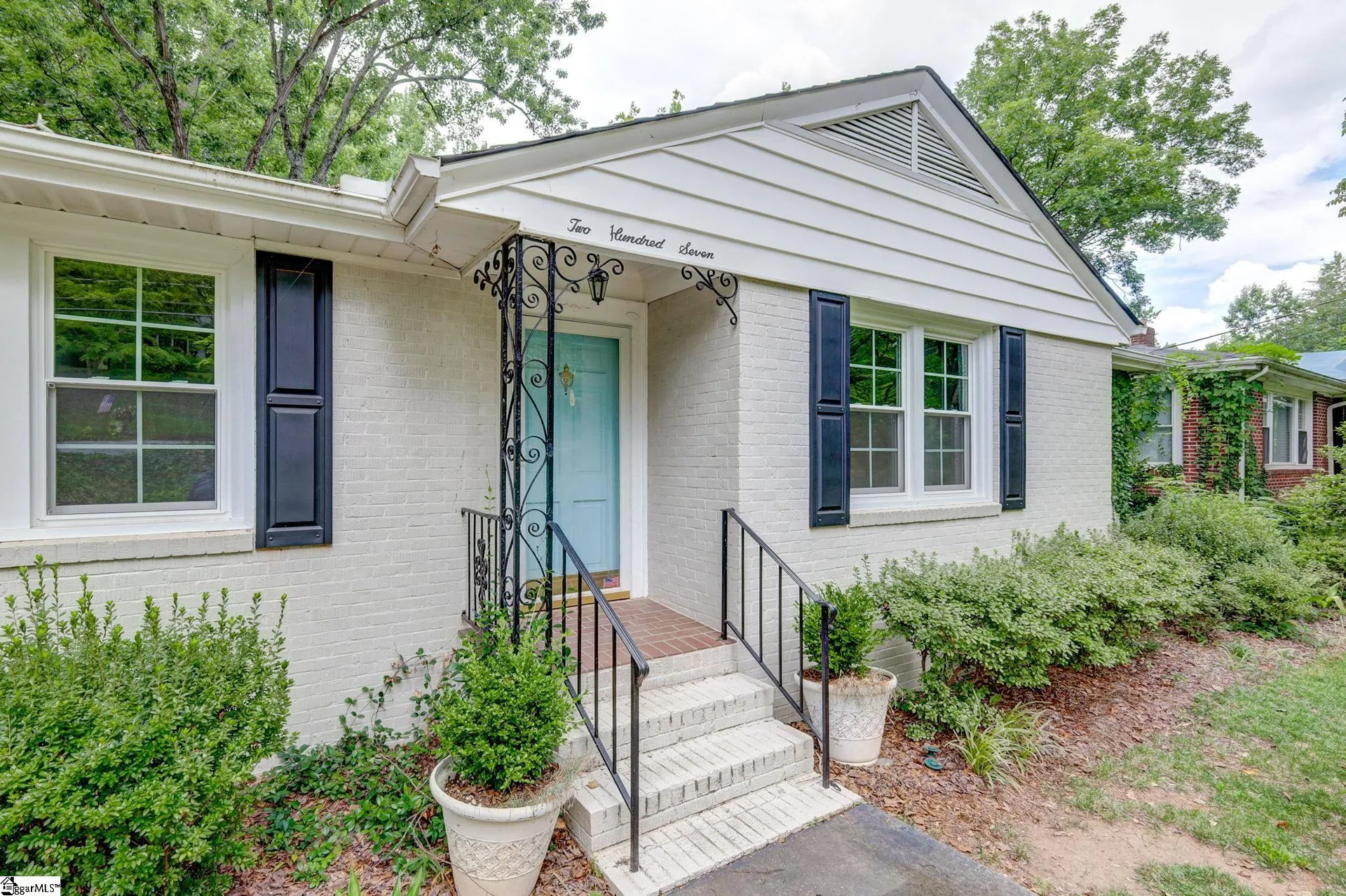 Property image 2 at 207 Bradley Boulevard, Greenville, SC 29609