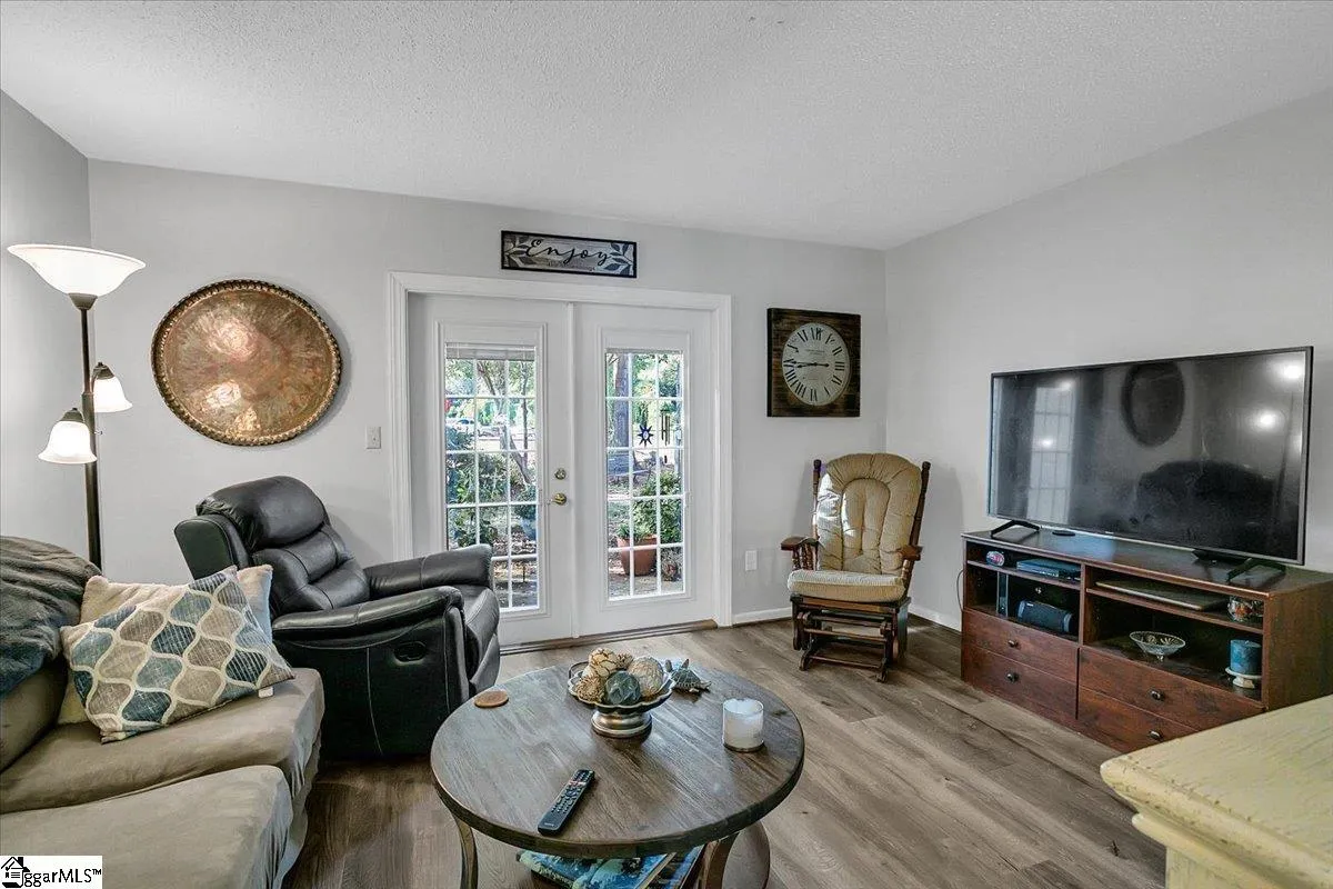 Property image 2 at 16 Bear Grass Court, Greenville, SC 29605
