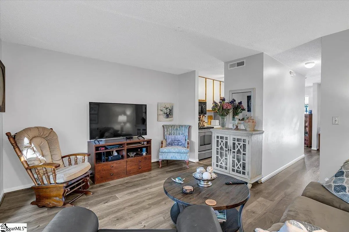 Property image 4 at 16 Bear Grass Court, Greenville, SC 29605