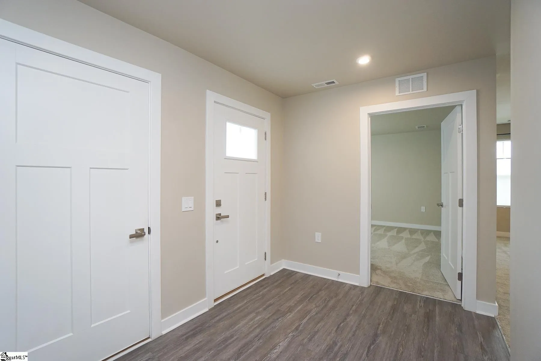 Property image 4 at 404 Vernonburg Court, Piedmont, SC 29673