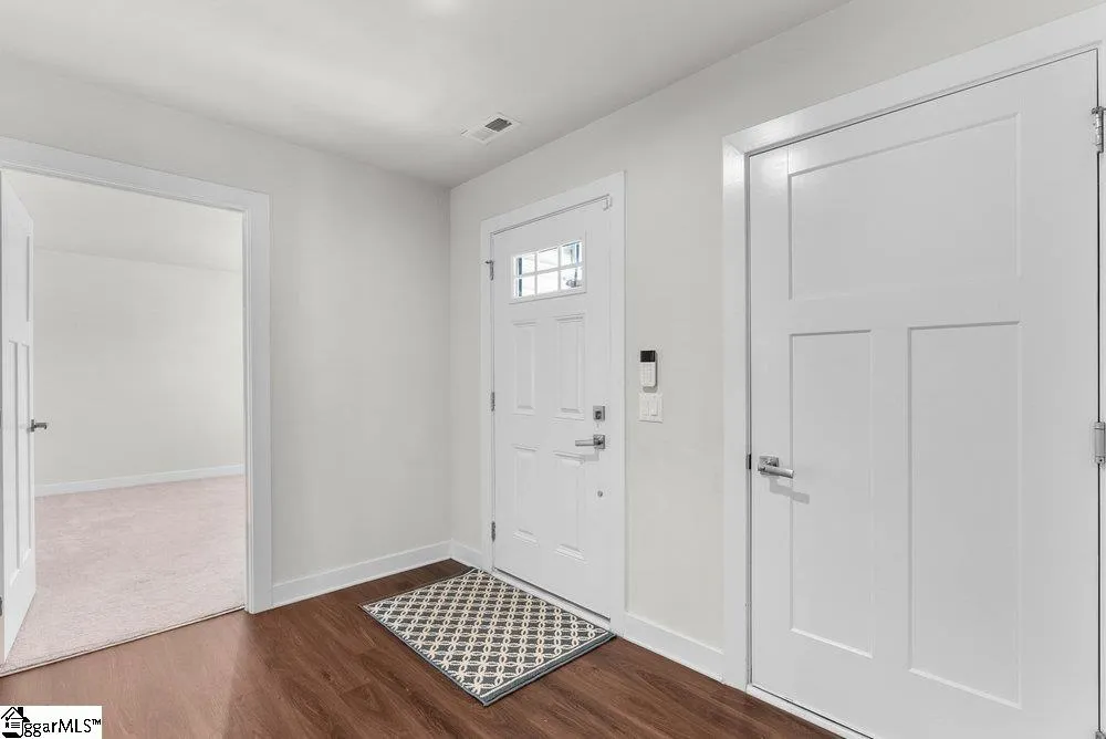 Property image 3 at 206 Fairmeadow Way, Greenville, SC 29617