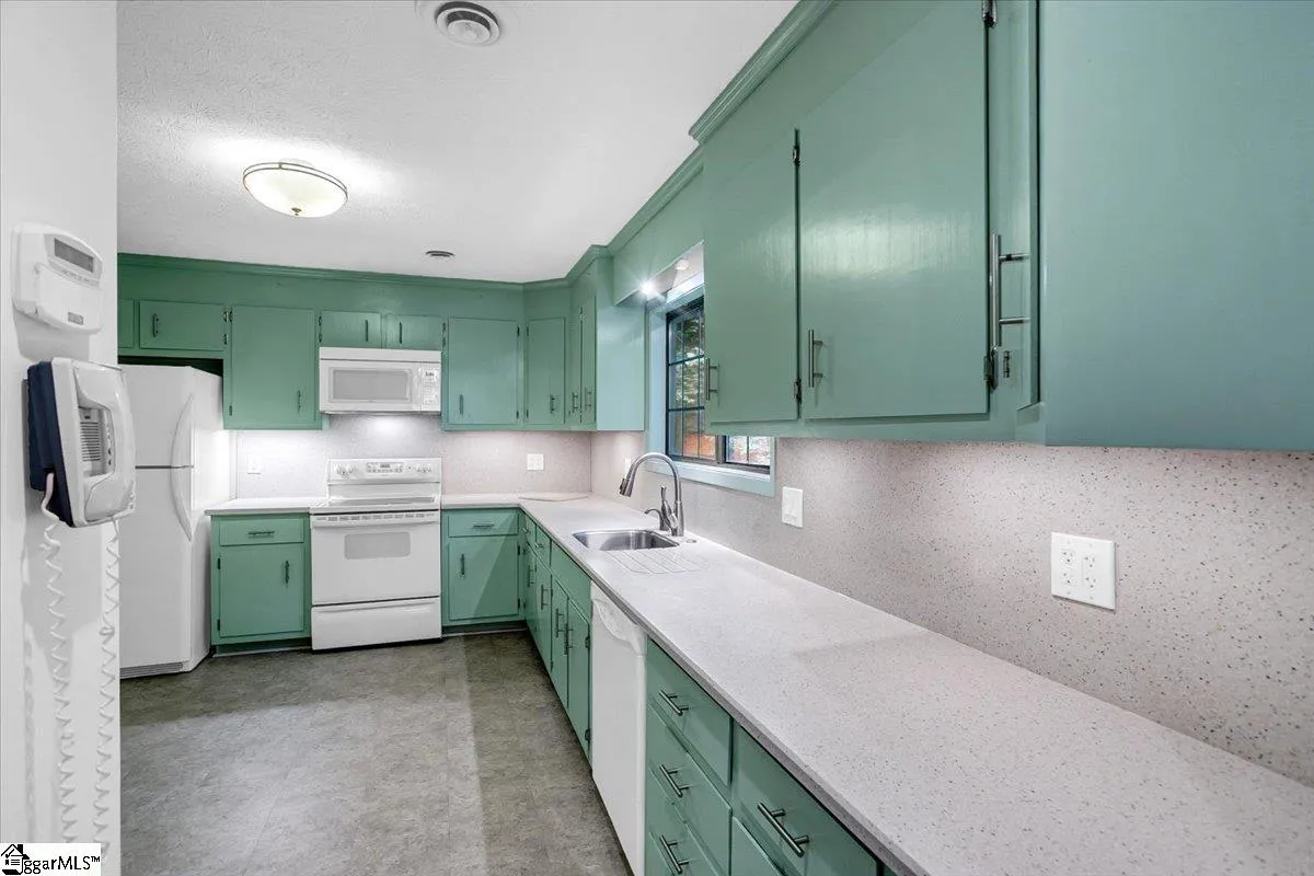 Property image 5 at 12 Coleman Drive, Travelers Rest, SC 29690