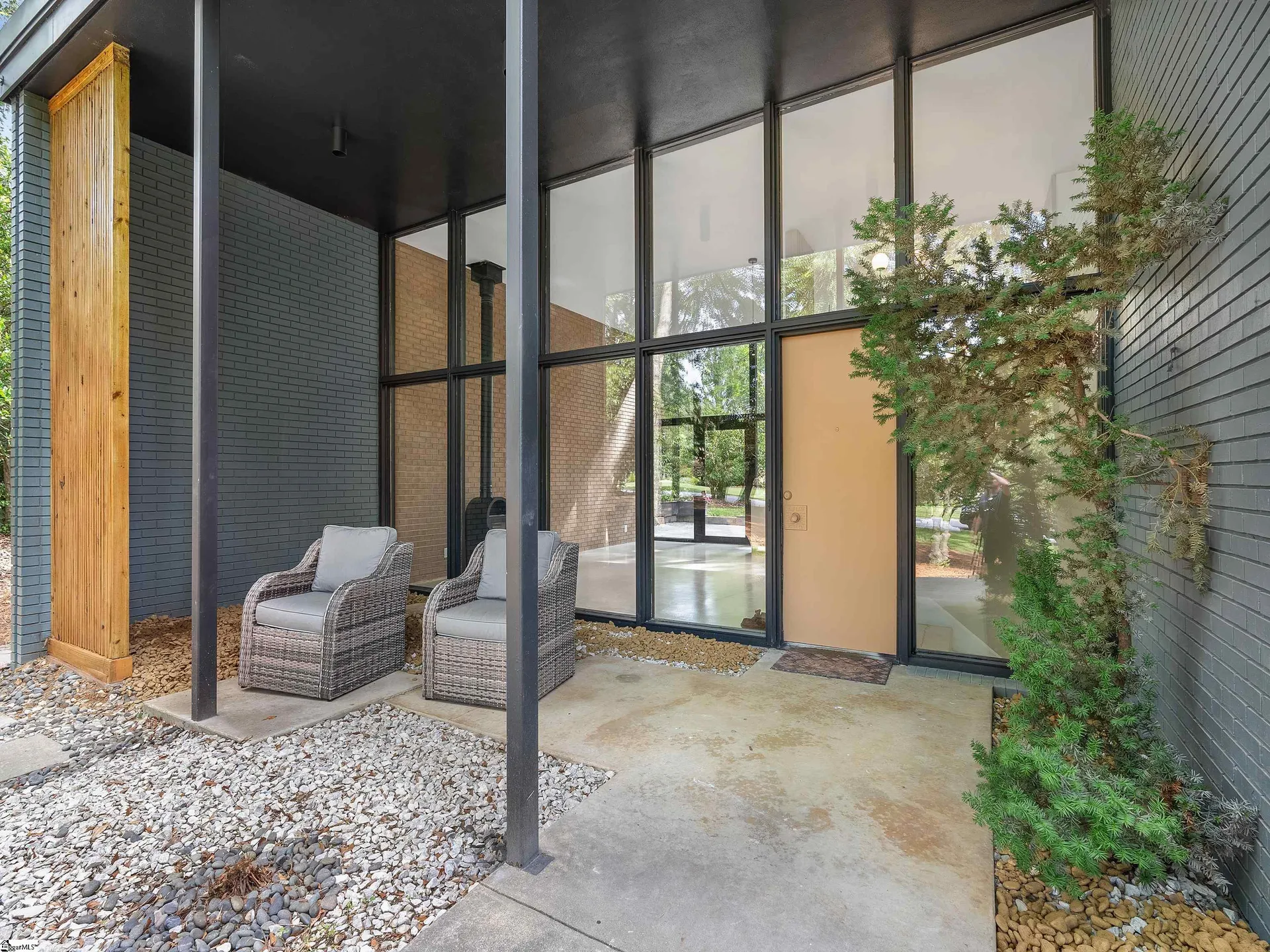 Property image 2 at 305 Botany Road, Greenville, SC 29615