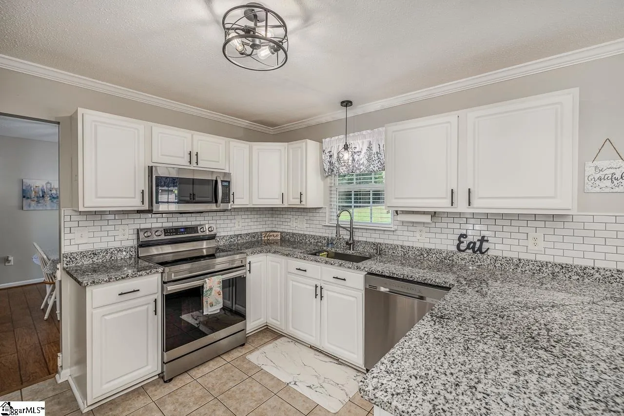 Property image 3 at 808 Canton Court, Greer, SC 29651