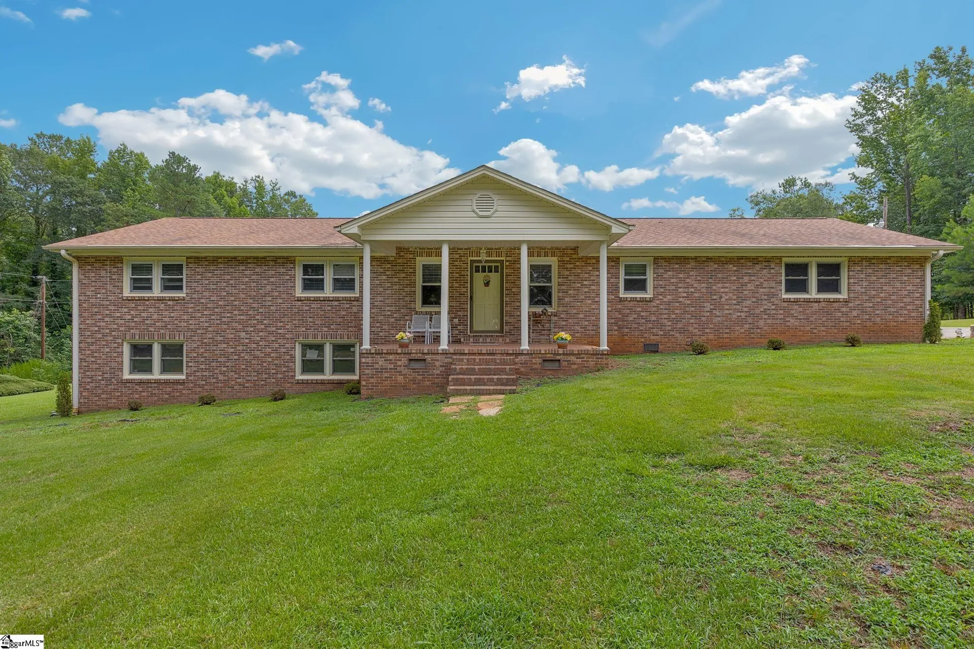 1219 Lakeside Drive