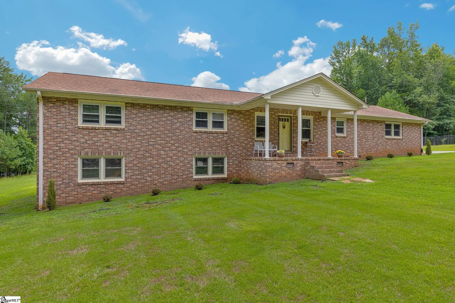 Property image 2 at 1219 Lakeside Drive, Anderson, SC 29621