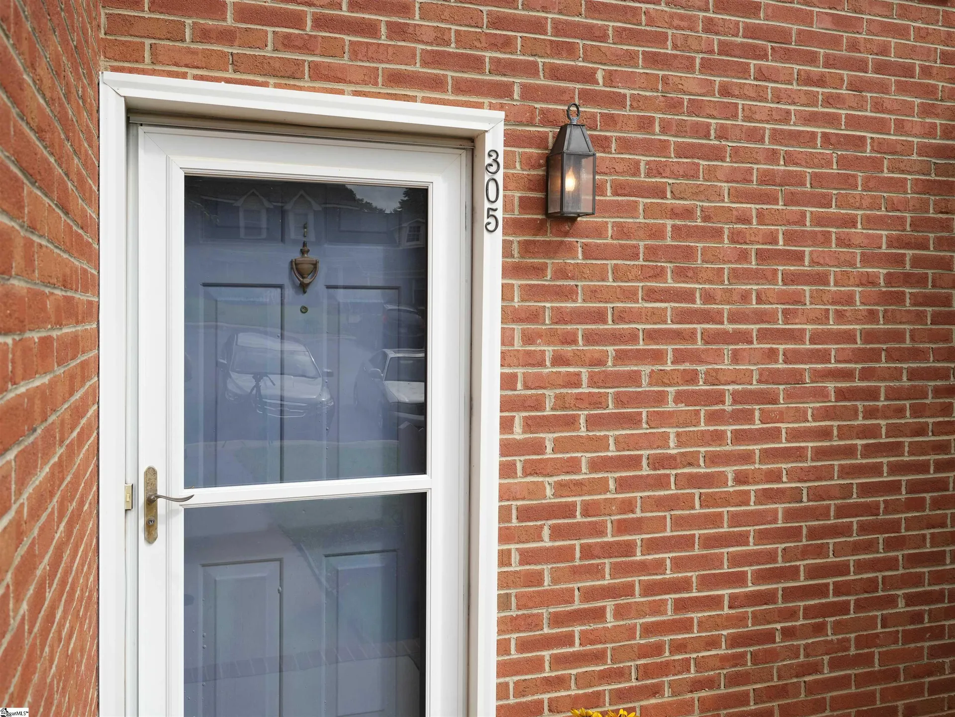 Property image 3 at 305 wenwood Circle, Greenville, SC 29607-4273