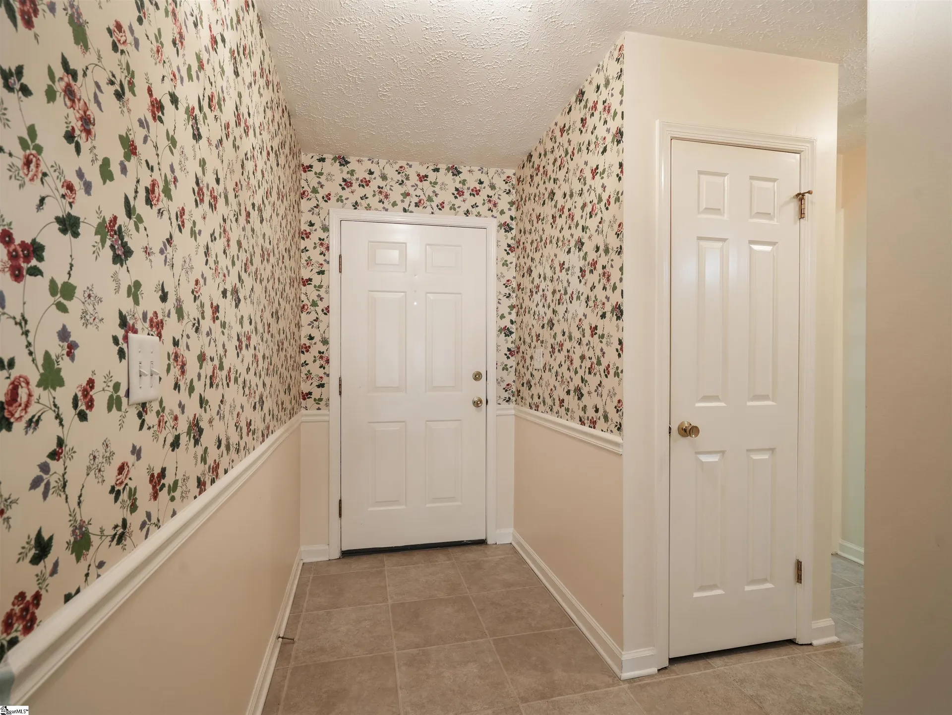 Property image 4 at 305 wenwood Circle, Greenville, SC 29607-4273