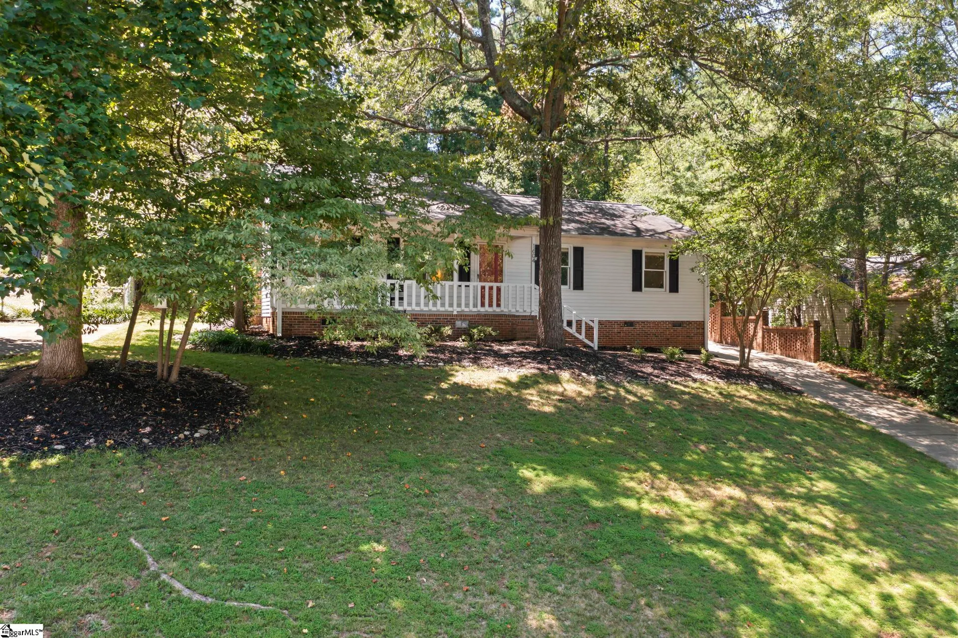 Property image 3 at 1604 WINDING Way, Taylors, SC 29687