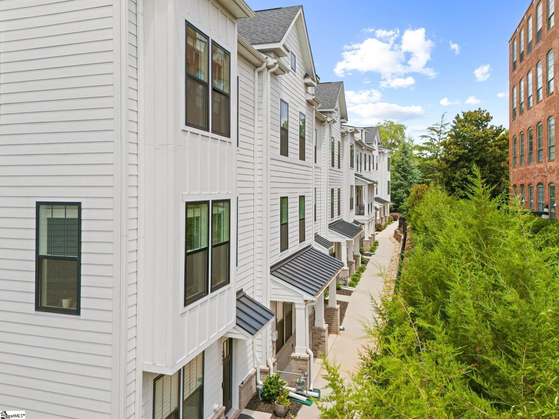 Property image 3 at 21 Millside Circle, Greenville, SC 29605
