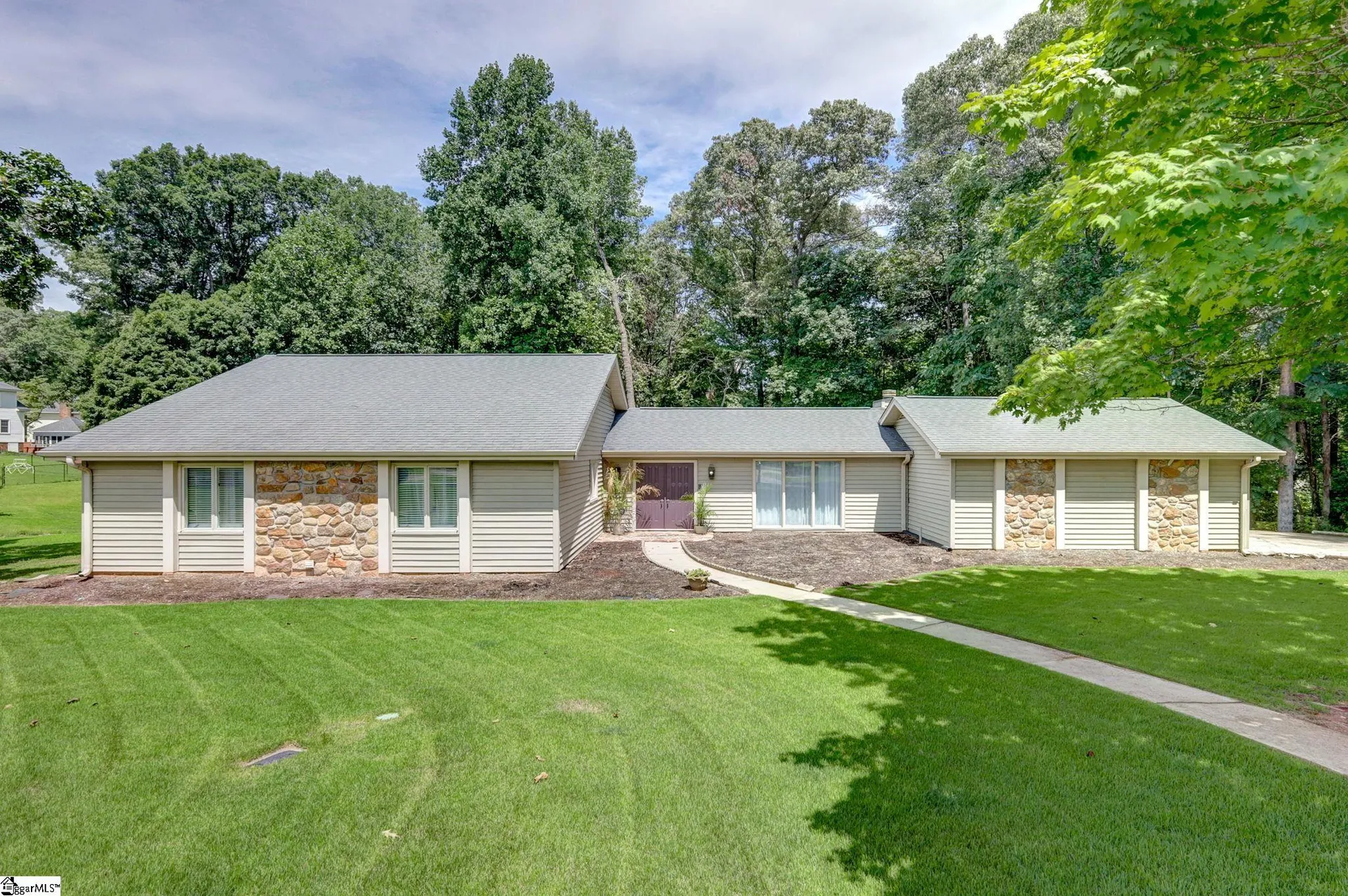104 W Croydon Court