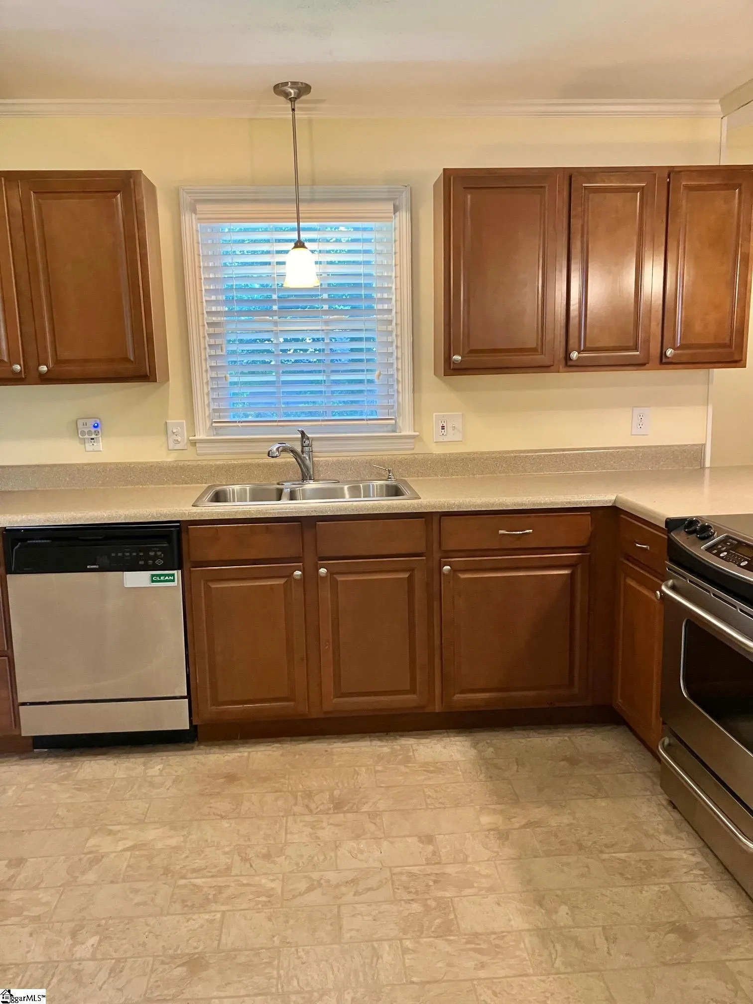 Property image 2 at 105 Havenhurst Drive, Taylors, SC 29687