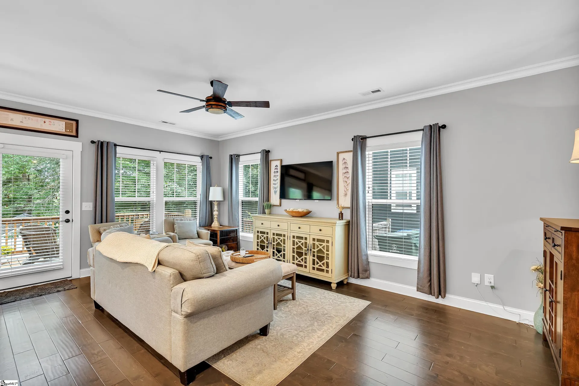 Property image 3 at 27 Greenridge Drive, Greenville, SC 29607