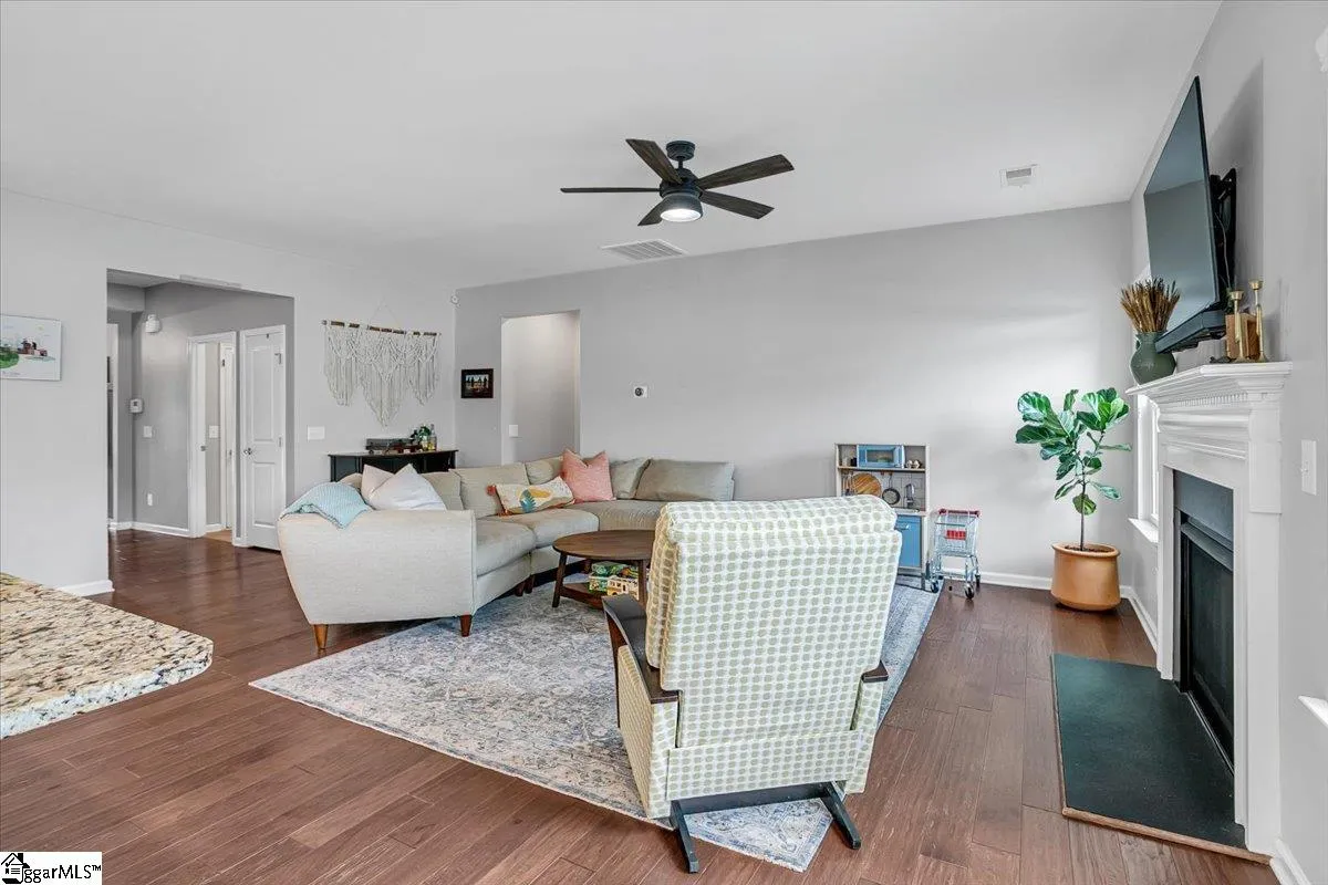 Property image 4 at 19 Dauphine Way, Greer, SC 29650