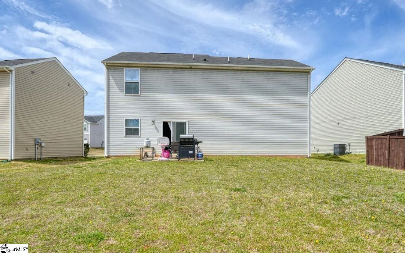 Property image 3 at 106 Castlebrook Drive, Greenville, SC 29605