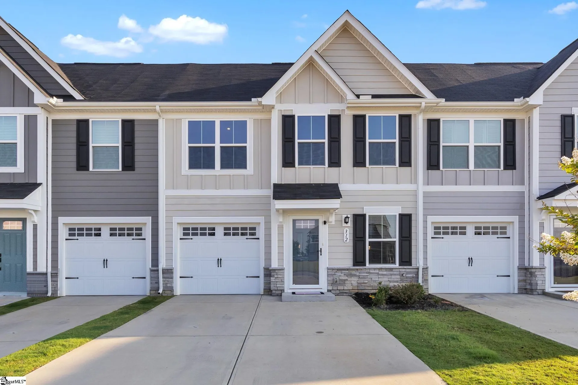 312 Jacket Lane