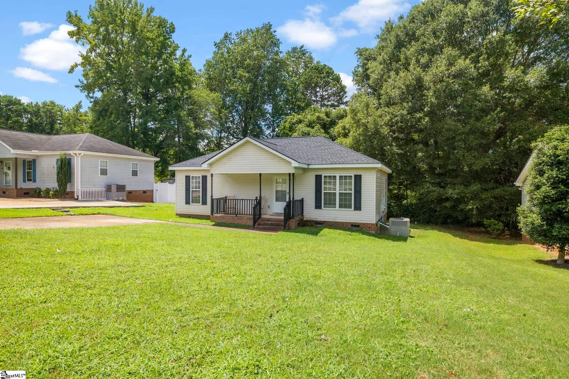 Property image 3 at 18 Susan Drive, Piedmont, SC 29673
