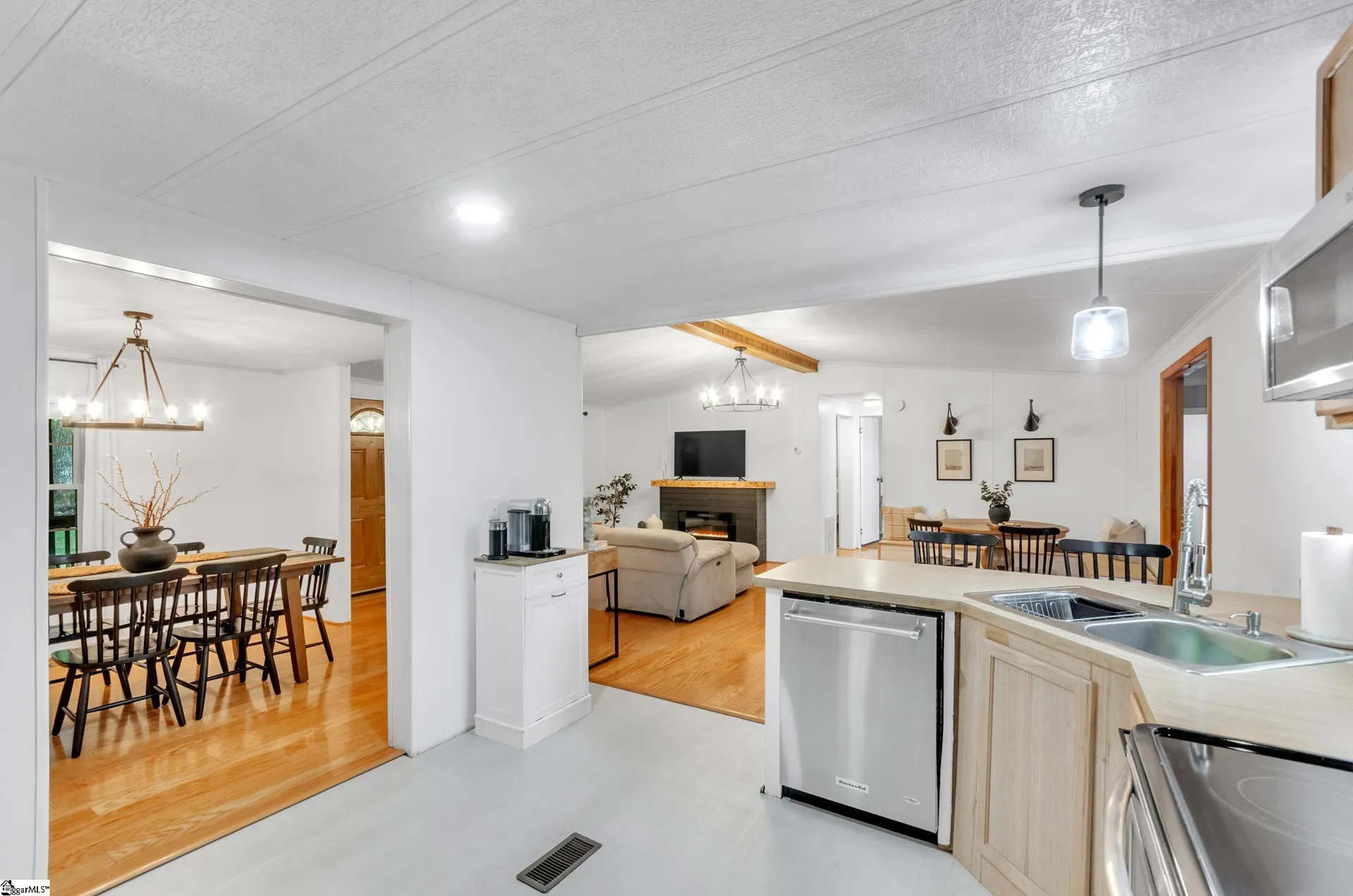 Property image 2 at 2 River Court, Greenville, SC 29617