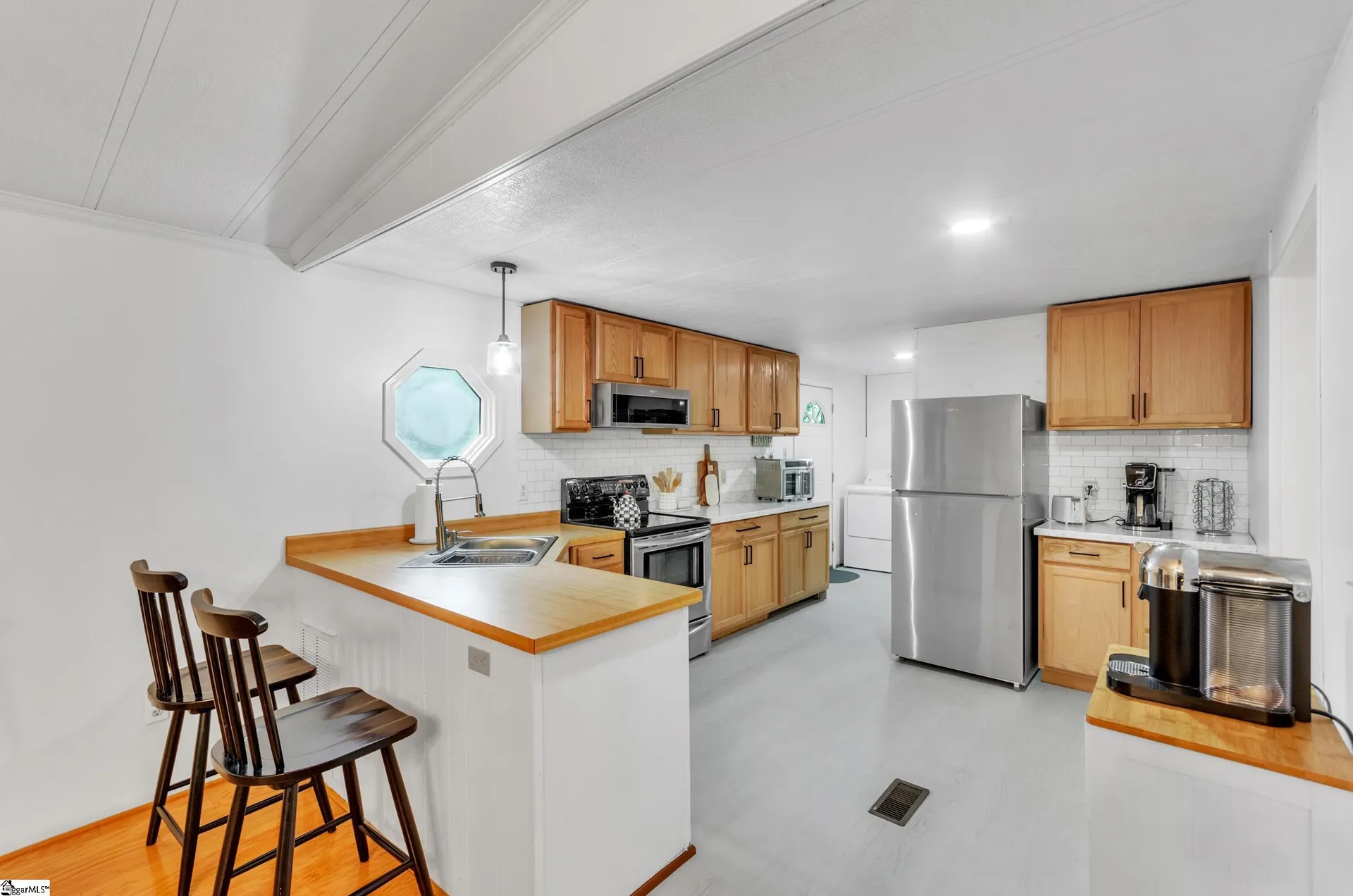 Property image 3 at 2 River Court, Greenville, SC 29617