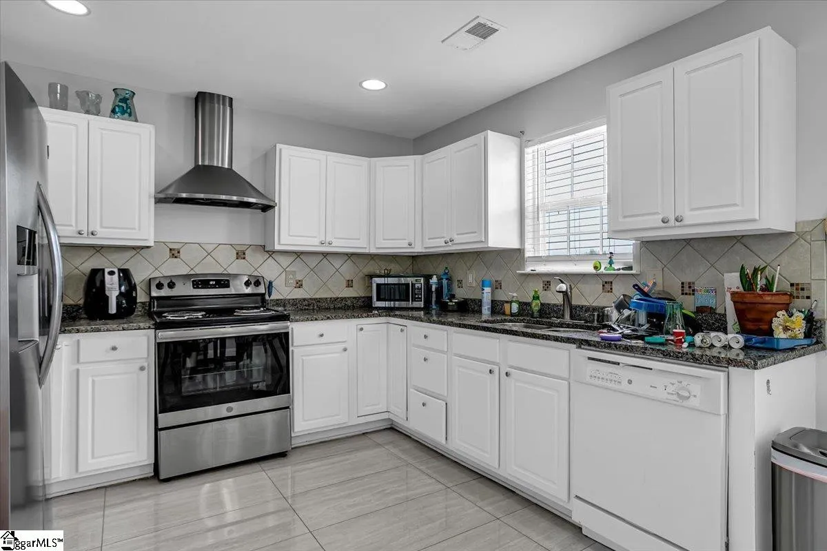 Property image 3 at 128 Kingscreek Drive, Greer, SC 29650