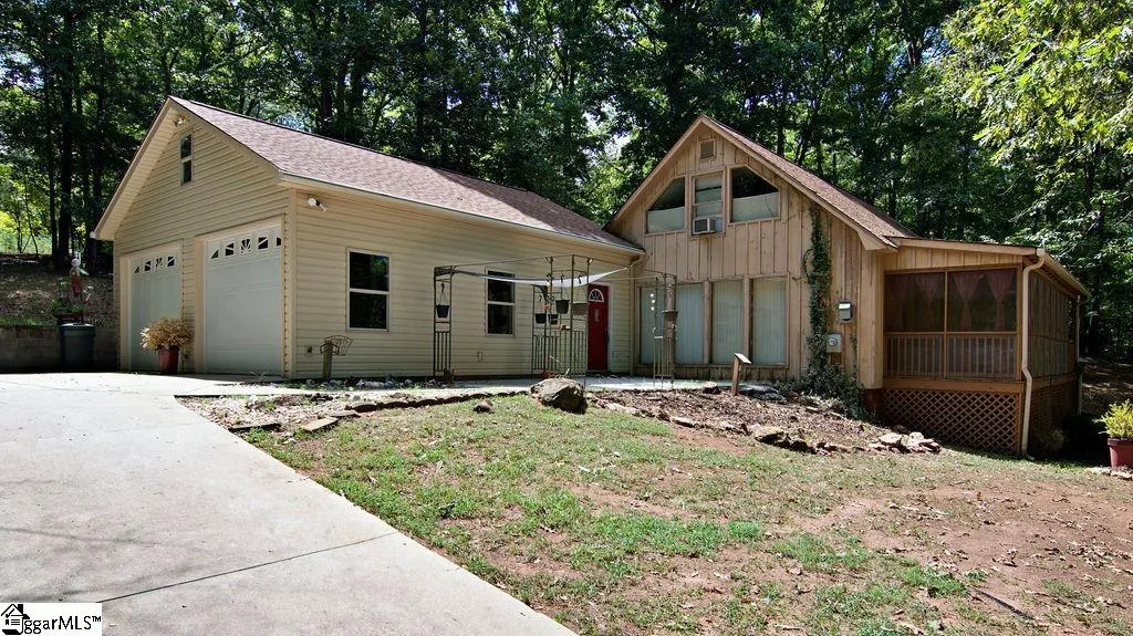 154 Silvery Lane