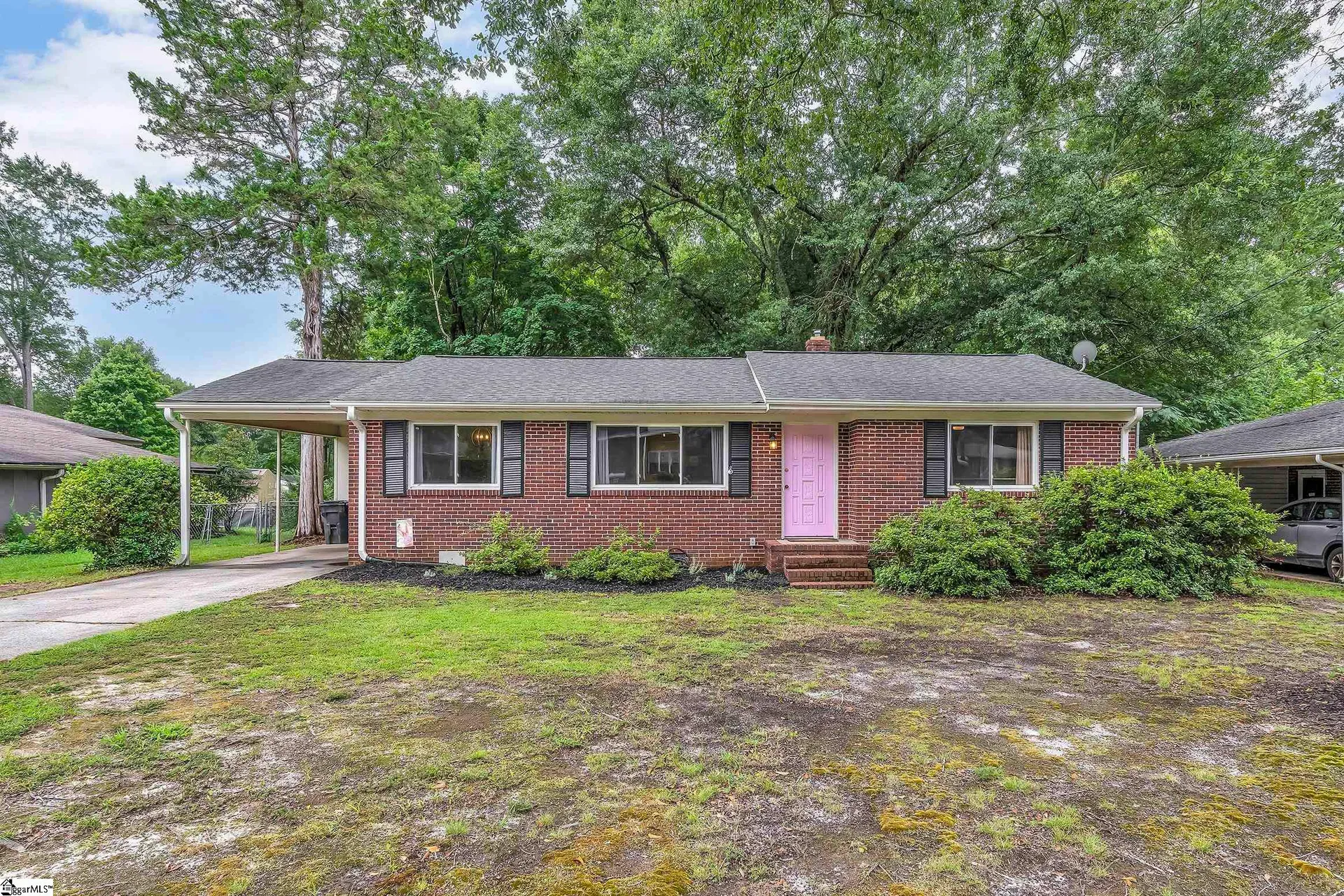 8 Forestdale Drive