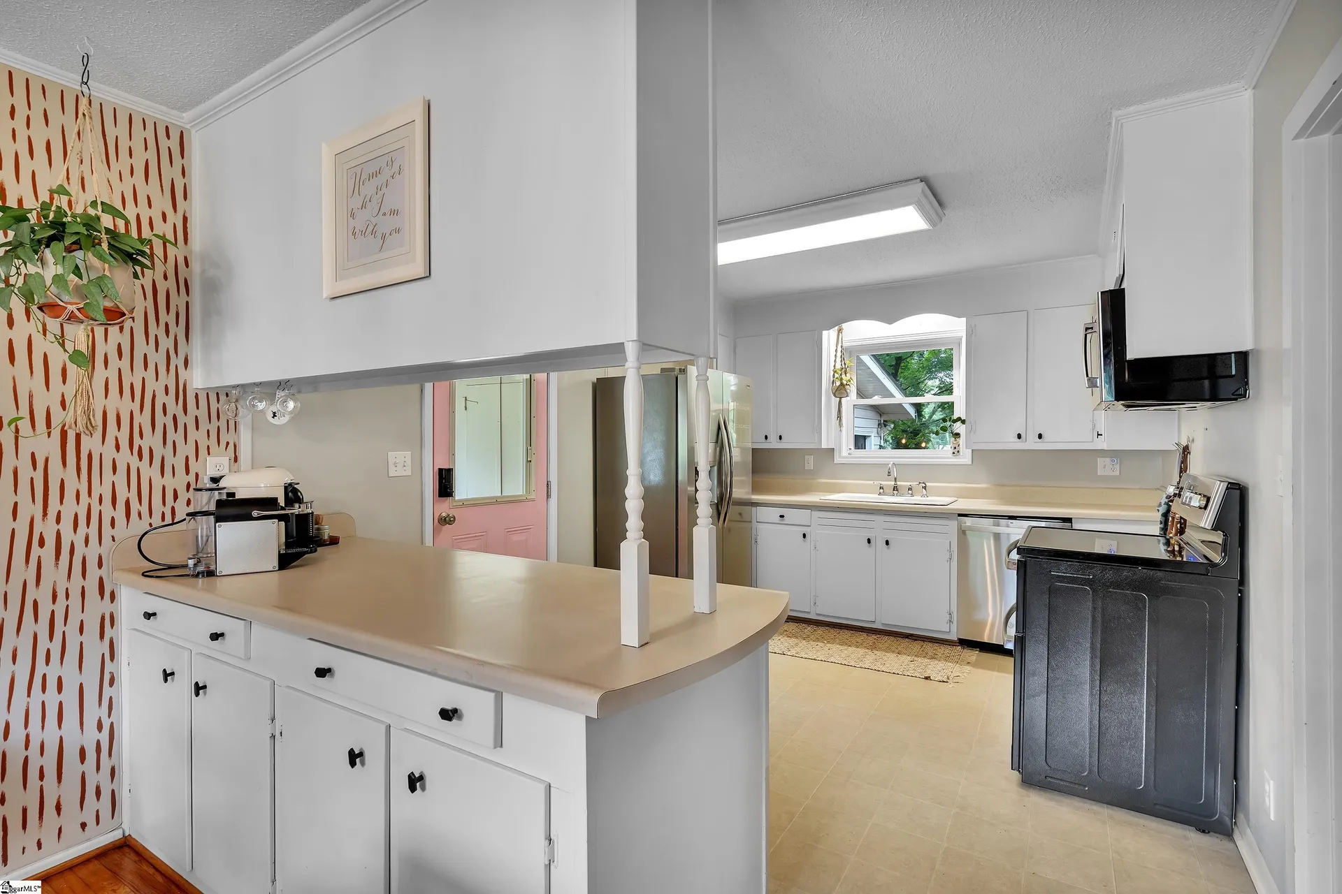 Property image 4 at 8 Forestdale Drive, Taylors, SC 29687