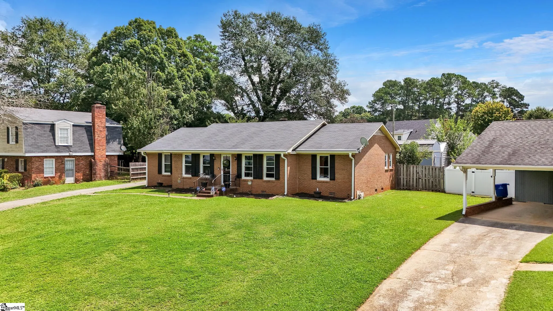 Property image 2 at 216 Heather Drive, Spartanburg, SC 29301