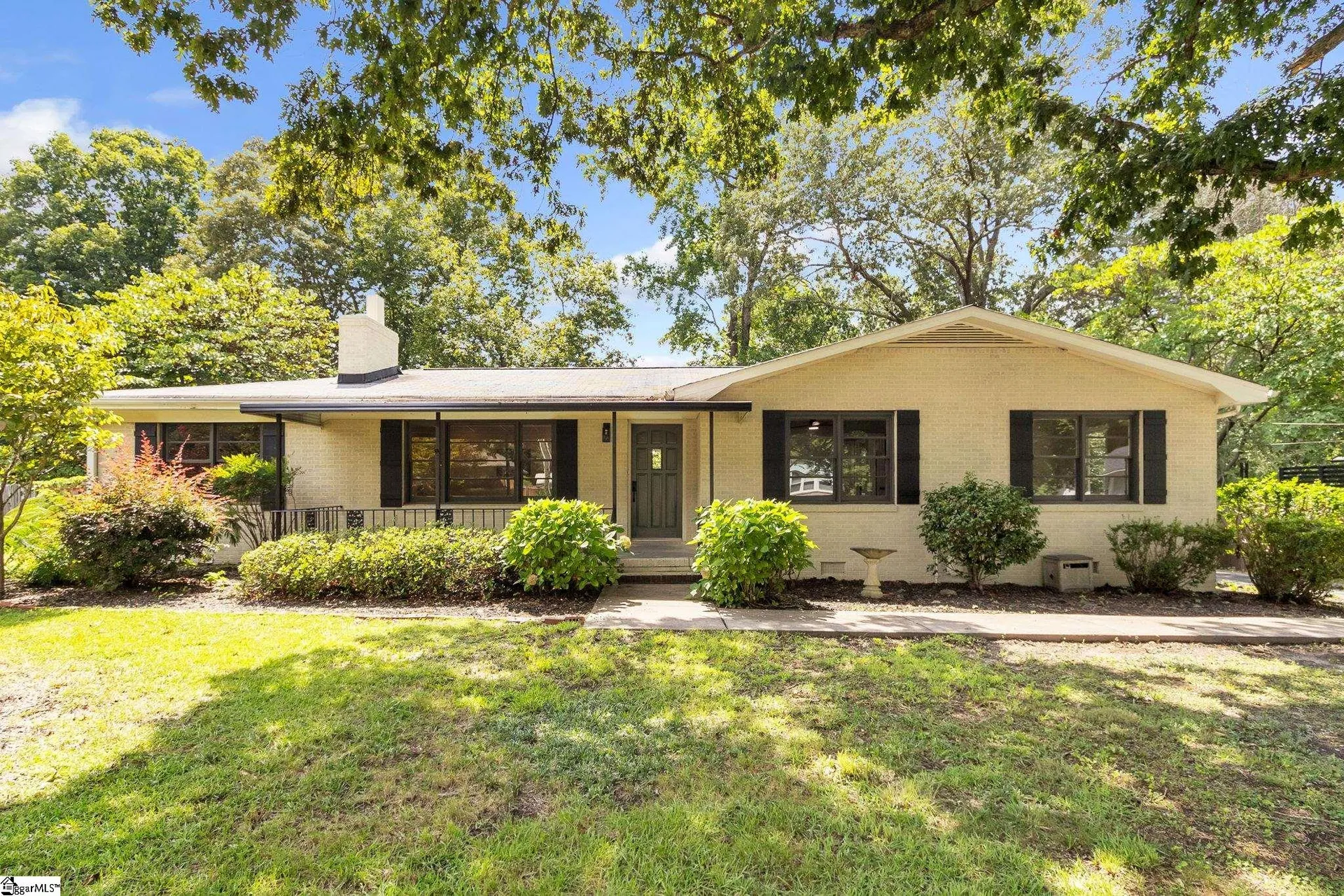 9 Ridgewood Drive