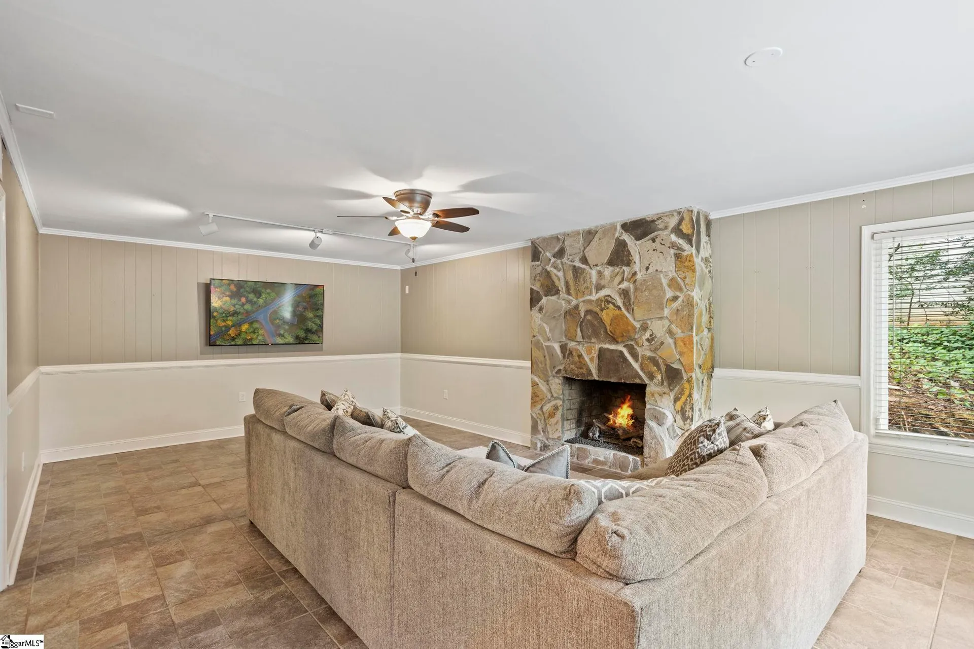 Property image 5 at 408 Camelot Drive, Simpsonville, SC 29681