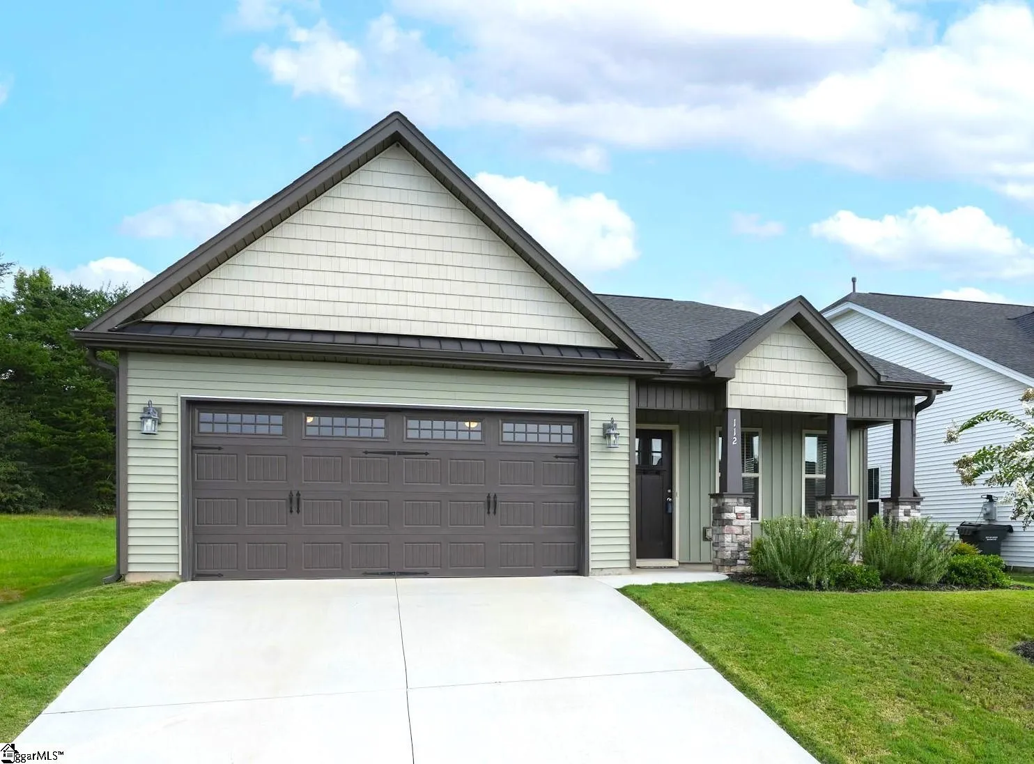 112 Royal Pine Way