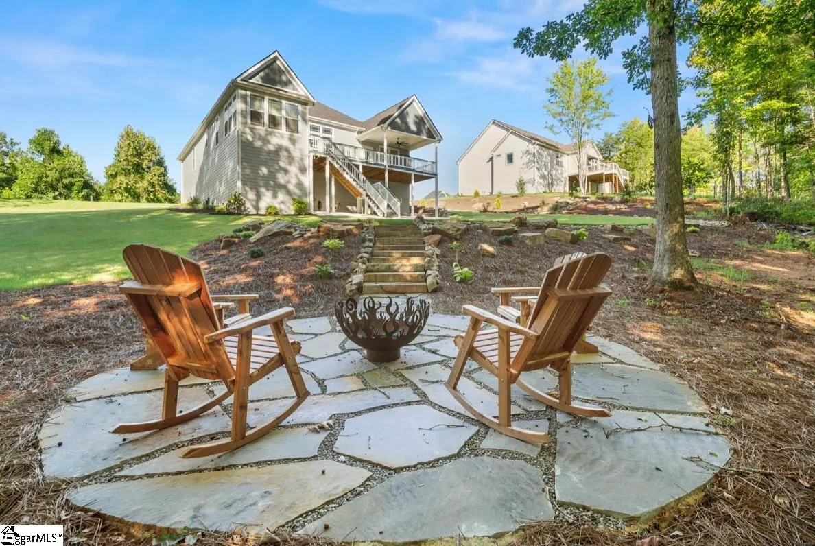 Property image 3 at 142 Eagles Crest Drive, Marietta, SC 29661