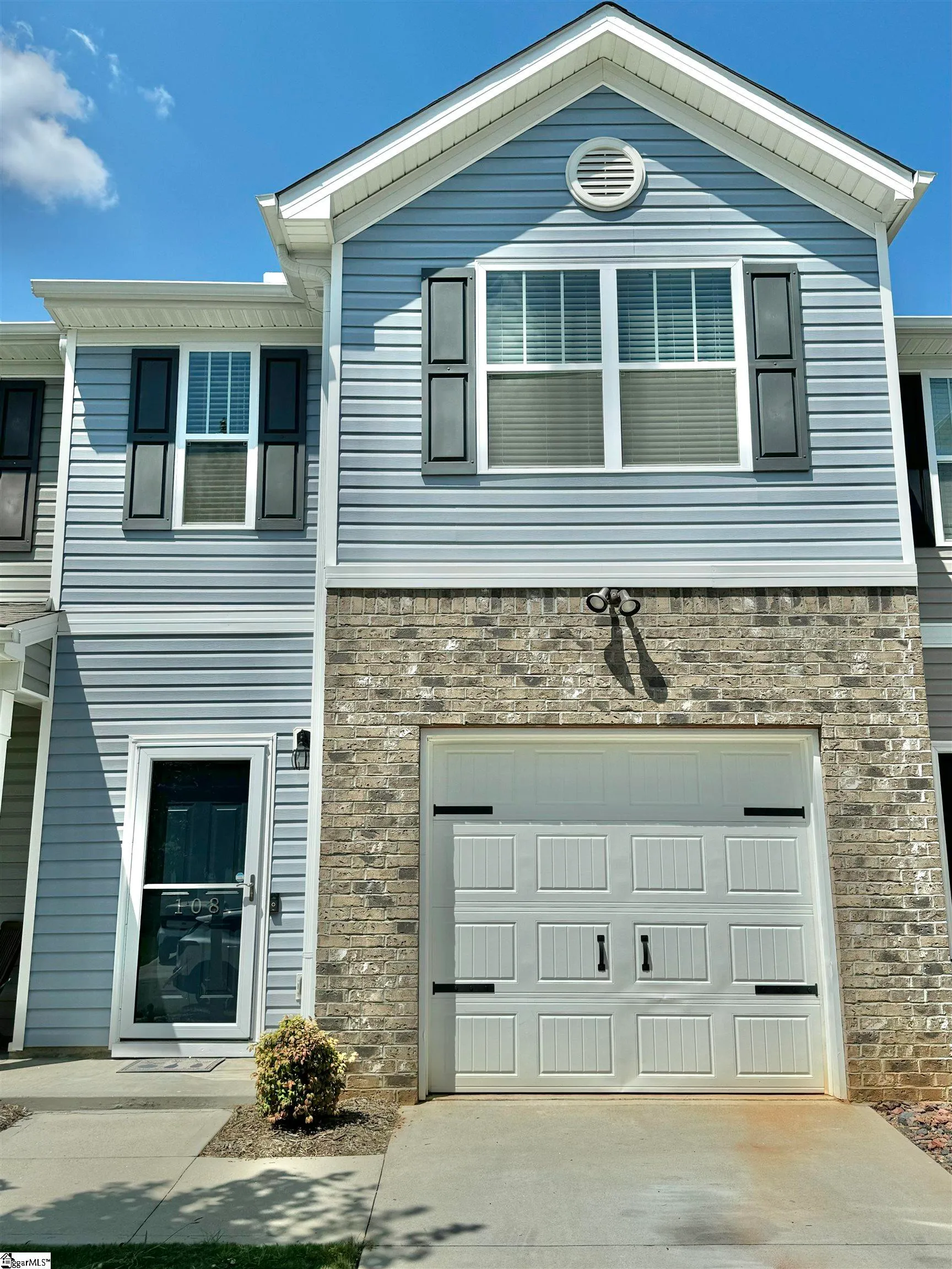 Property image 2 at 108 Southridge Court, Easley, SC 29642