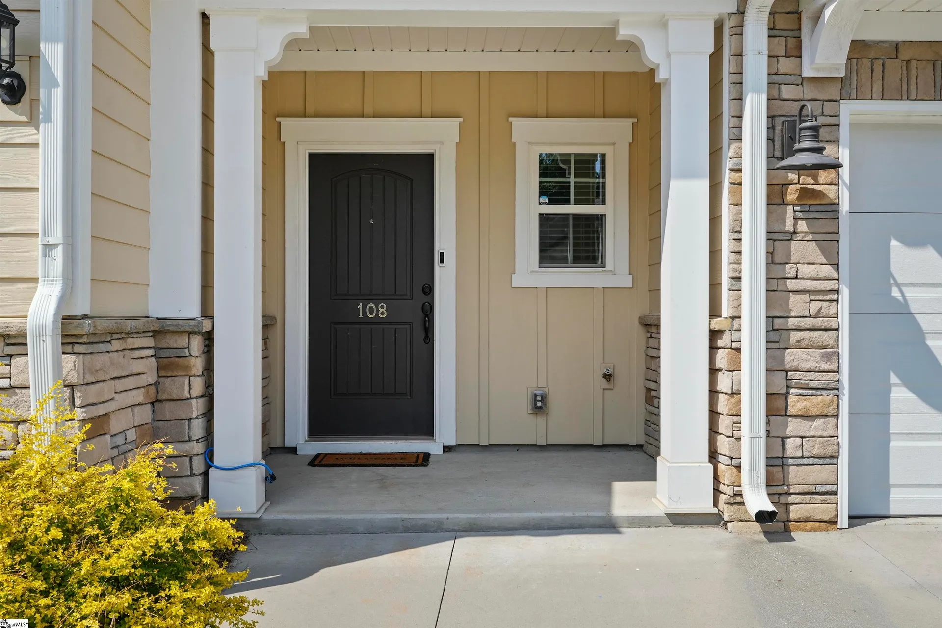 Property image 2 at 108 Pokeberry Way, Greenville, SC 29607