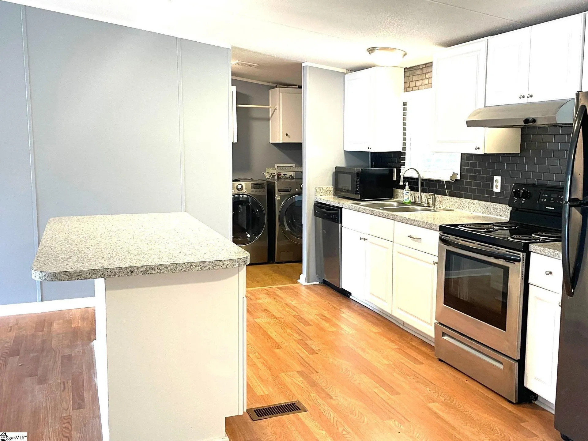 Property image 4 at 403 Redridge Court, Fountain Inn, SC 29644
