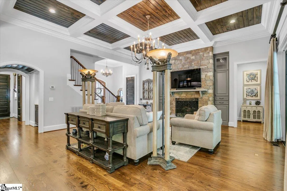 Property image 4 at 15 Charleston Oak Lane, Greenville, SC 29615