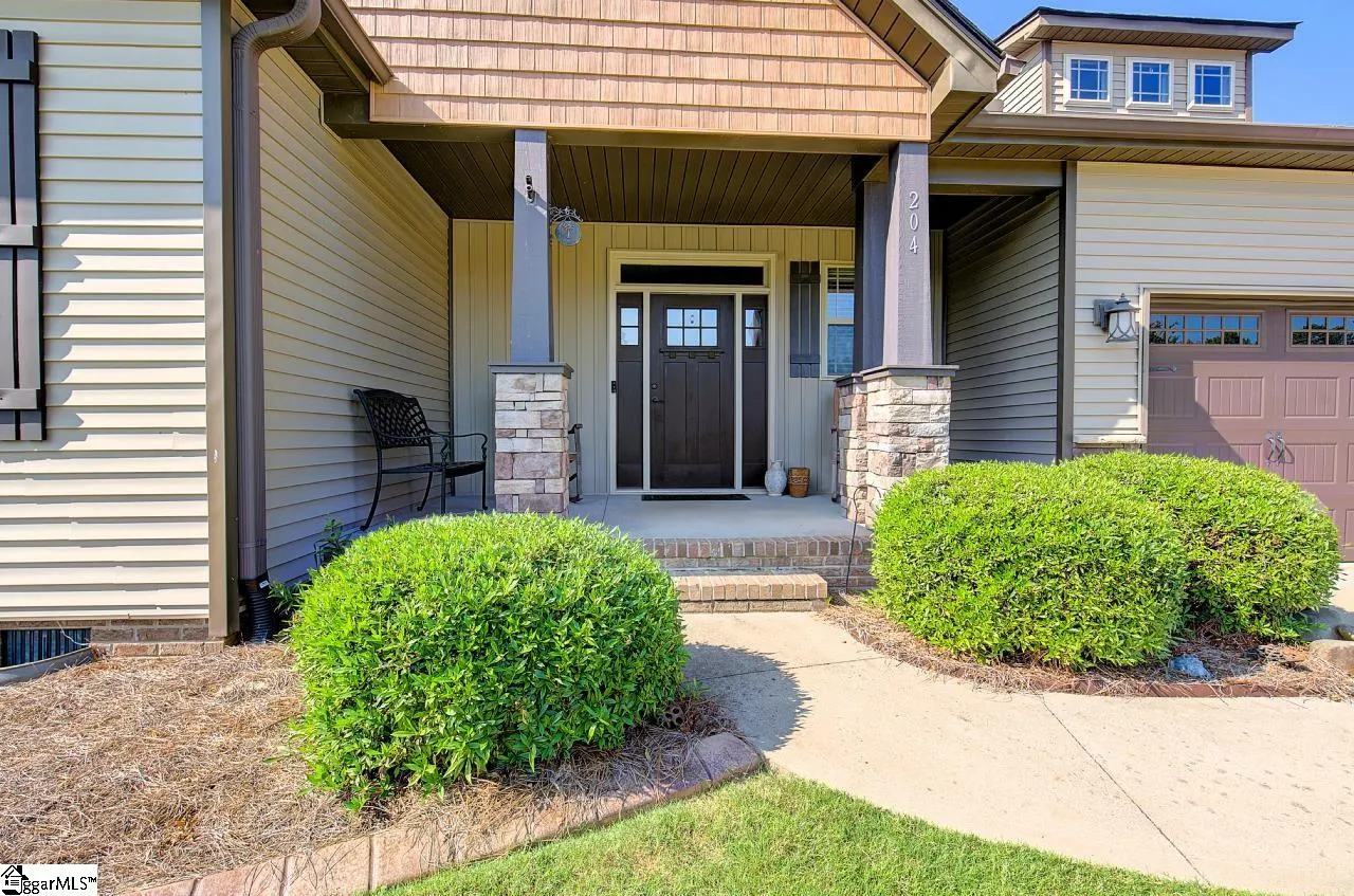 Property image 4 at 204 Pineknoll Circle, Easley, SC 29642