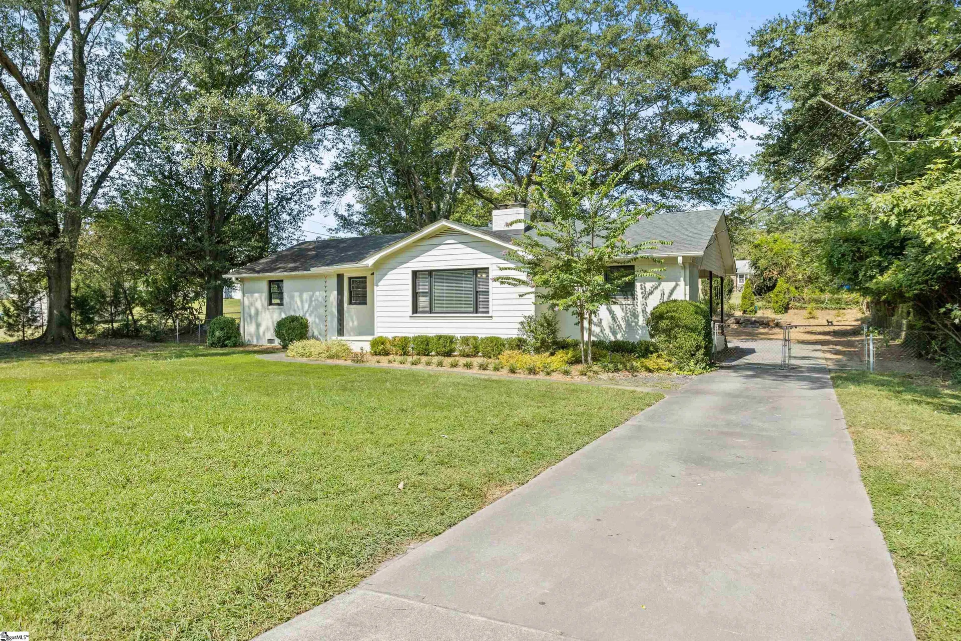 4811 Edwards Road