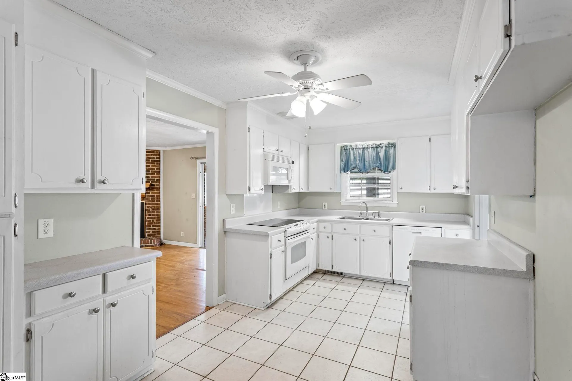 Property image 3 at 127 Brookbend Road, Mauldin, SC 29662